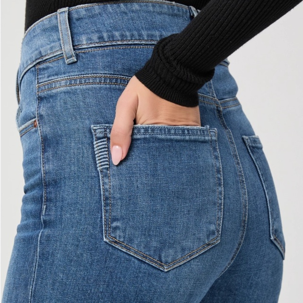 PAIGE Sasha Wide Leg Jean in Color Stefania Distressed - Picture 13 of 14